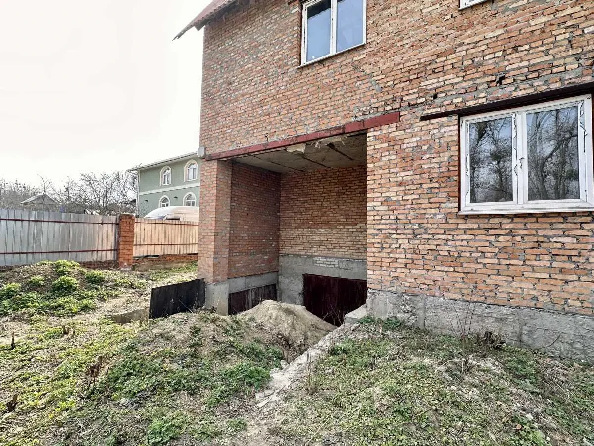 3-к дача Обухівський, Підгірці, Будівельник 4