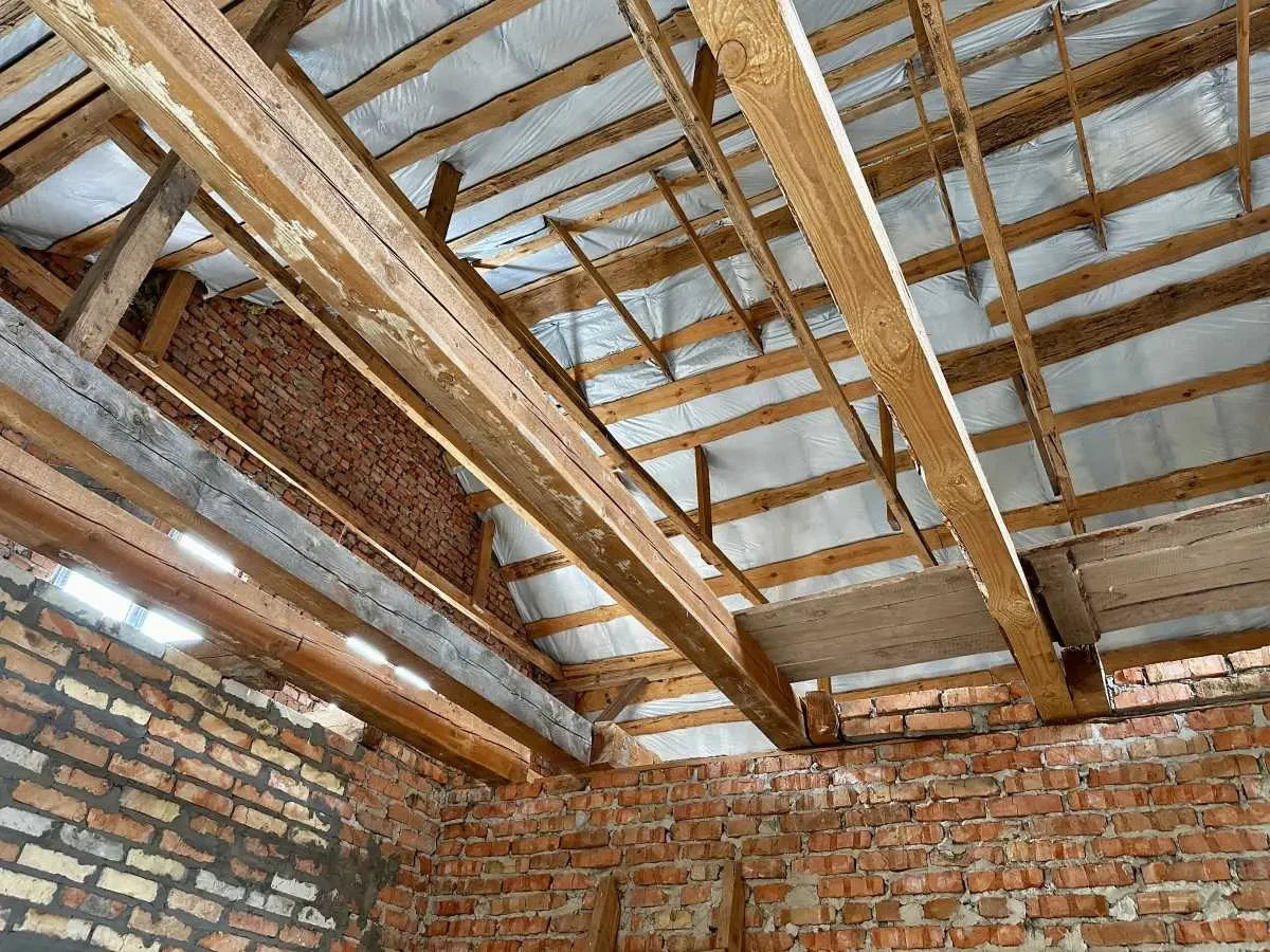 3-к дача Обухівський, Підгірці, Будівельник 8