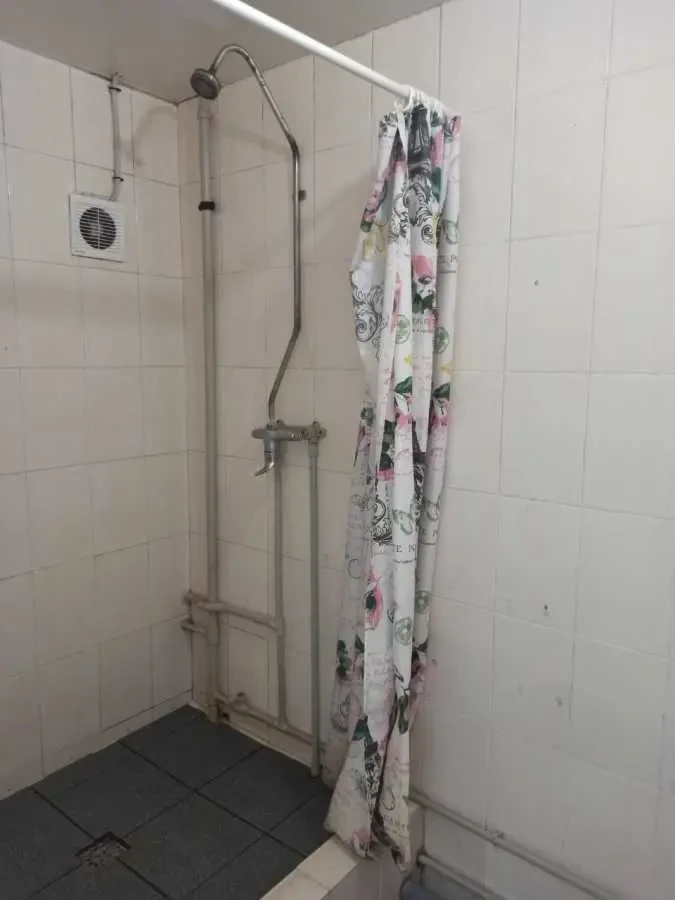 кімната Черкаси, Придніпровський, Толстого 10