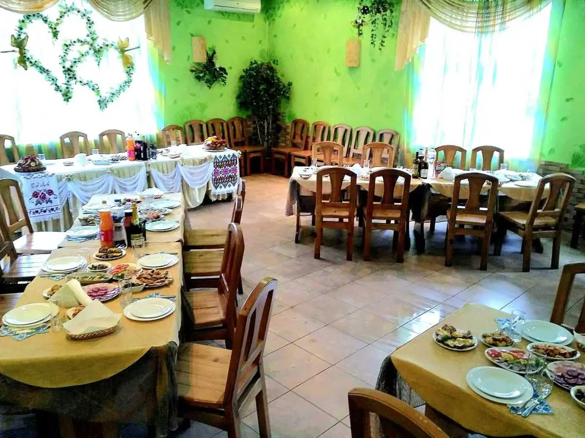 приміщення, будівлі Фастівський, Порадівка, Реаолюціїї 1 19