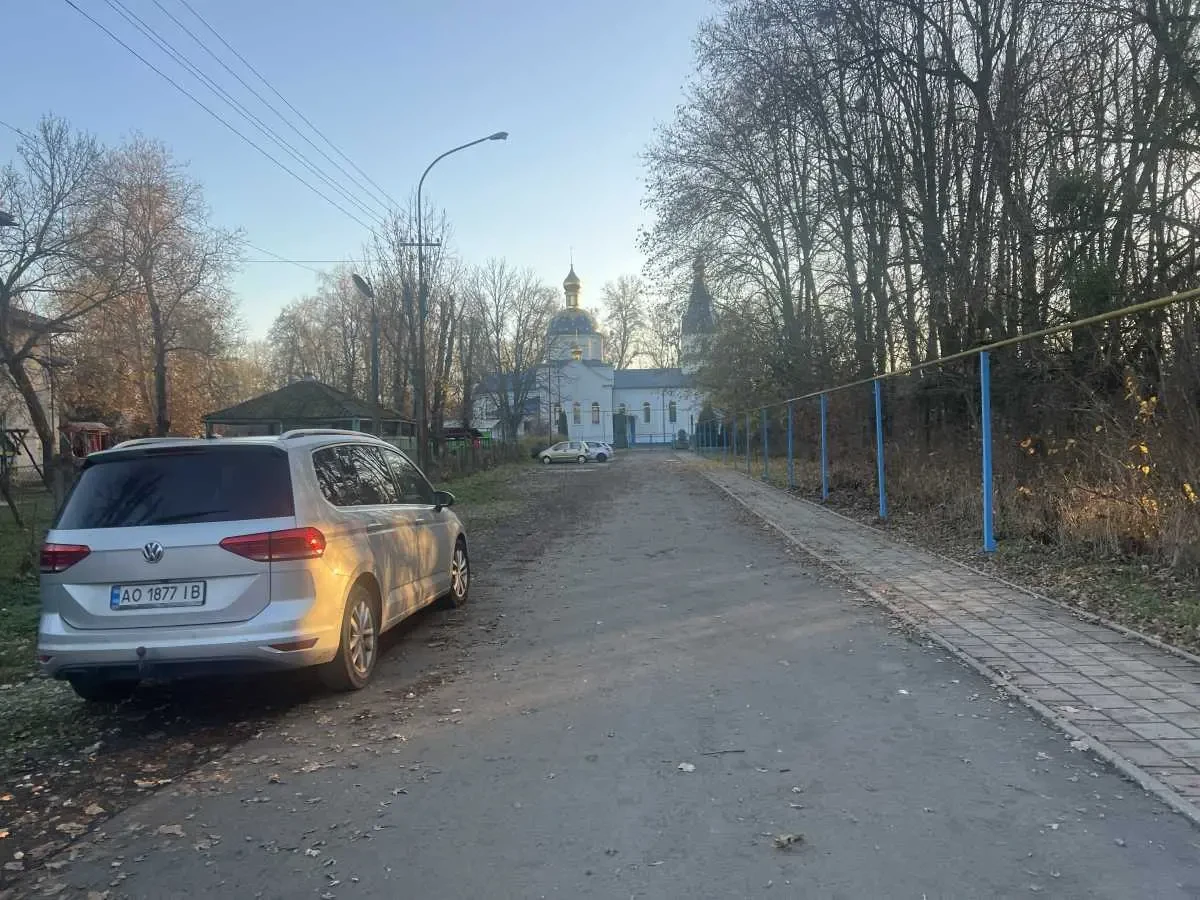 приміщення, будівлі Чоп, Миру 8А 4