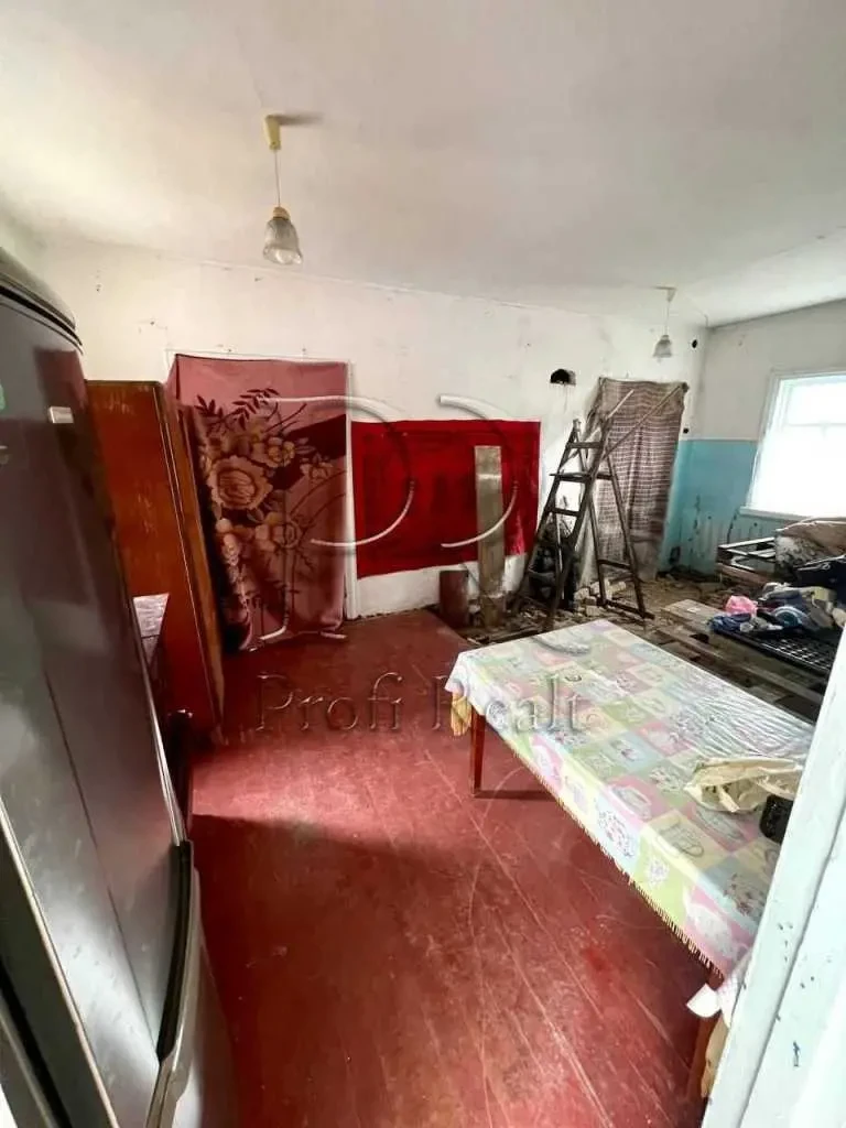 3-к будинок Броварський, Русанів, Партизанська вулиця 8