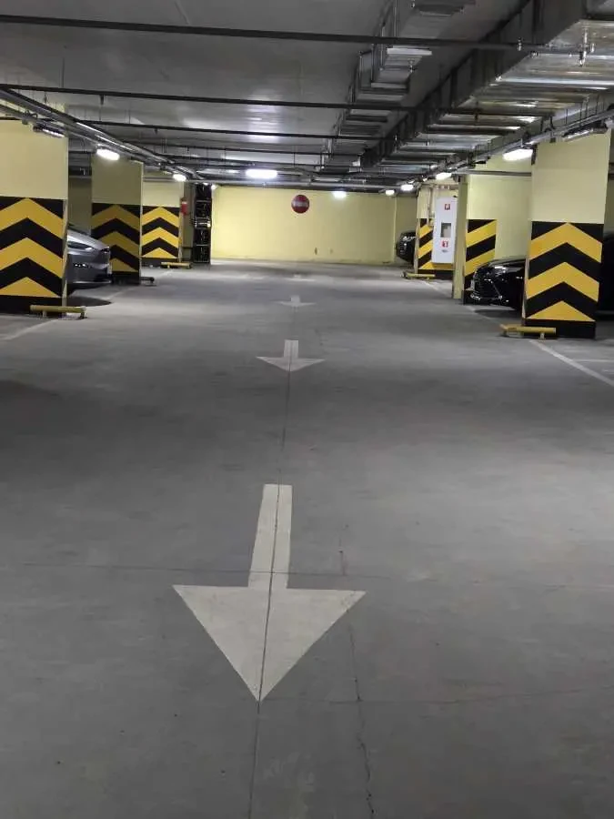 підземний паркінг Київ, Оболонський, Героїв Сталінграду 2д 3