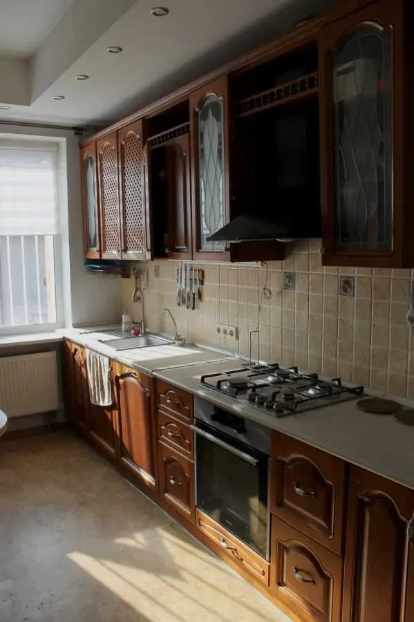 6-к частина будинку Броварський, Зазим`я, киевская 3