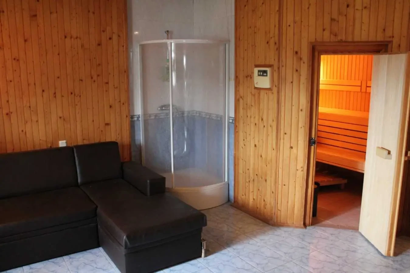 6-к частина будинку Броварський, Зазим`я, киевская 5