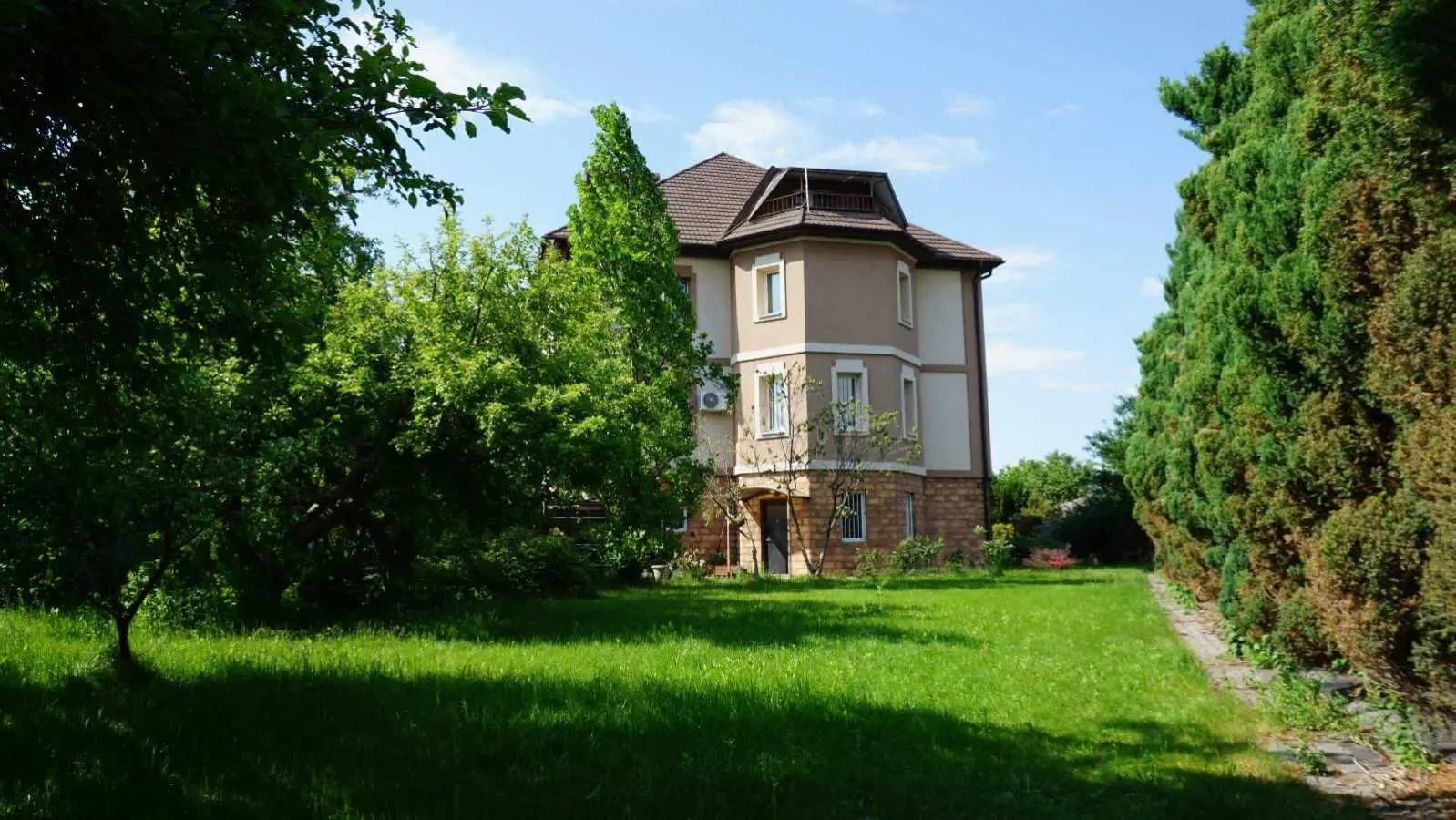 6-к частина будинку Броварський, Зазим`я, киевская 2