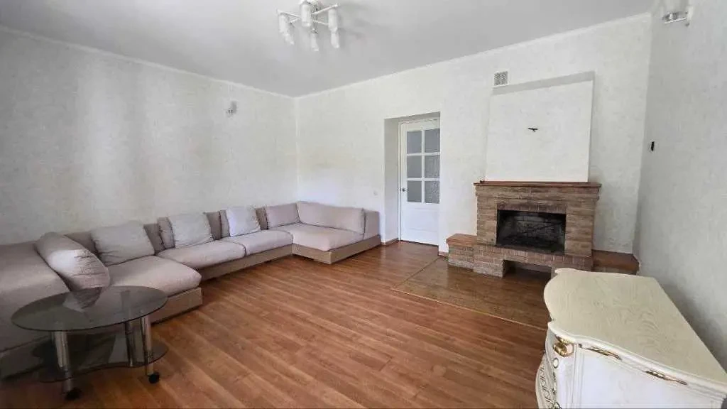 3-к котедж Обухівський, Велика Бугаївка, Центральна 16