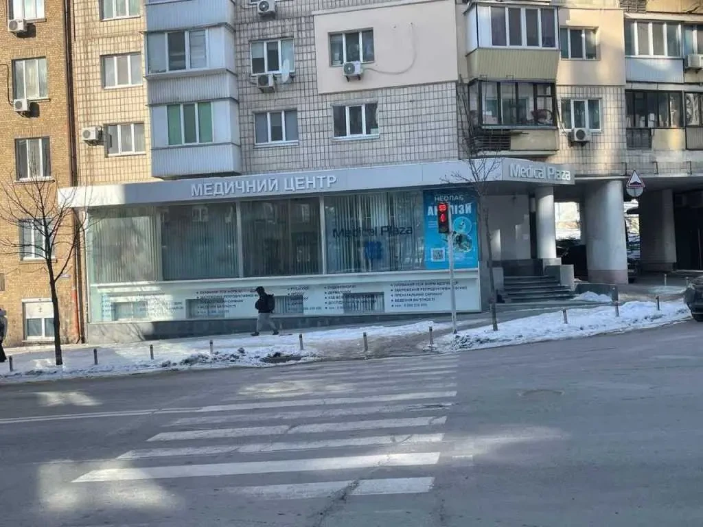 торгові площі Київ, Печерський, Кловський 12а 11