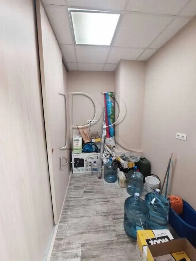 об’єкт сфери послуг Київ, Дніпровський, Юрія Поправки 14 10