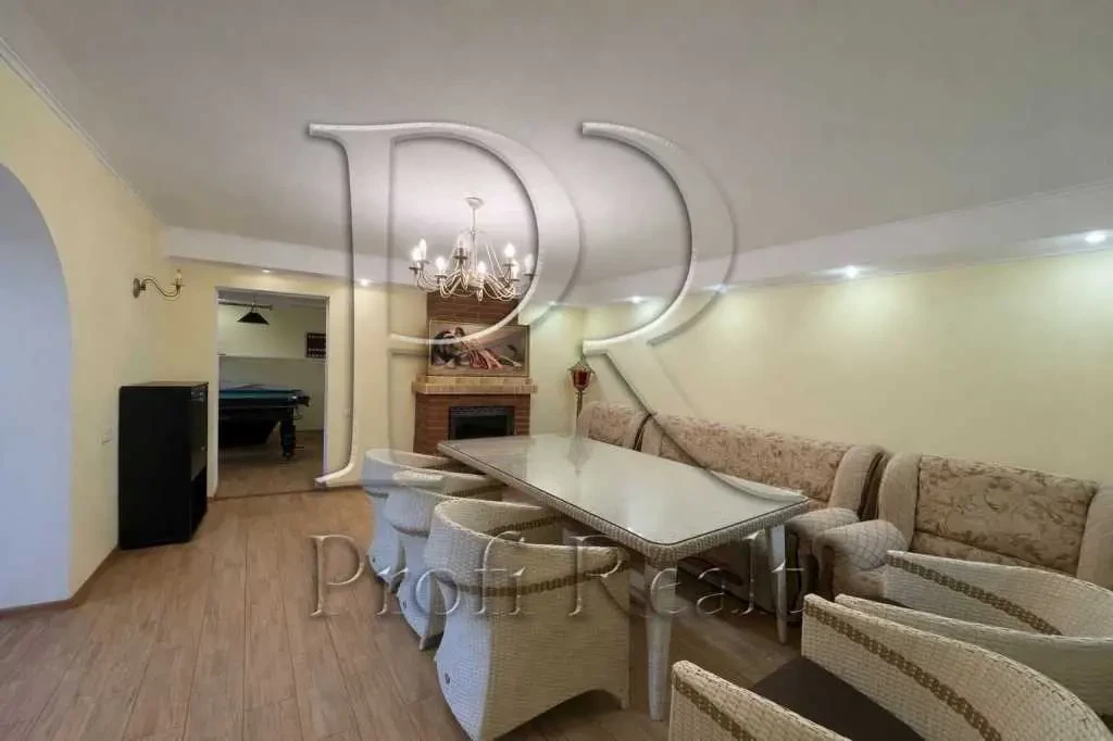 4-к дача Обухівський, Підгірці, Садова вулиця 4