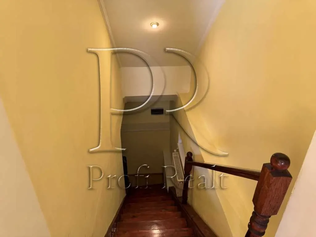 4-к дача Обухівський, Підгірці, Садова вулиця 6