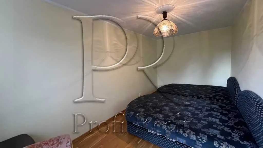 4-к дача Обухівський, Підгірці, Садова вулиця 11