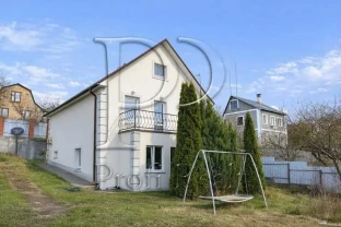 4-к дача Обухівський, Підгірці, Садова вулиця