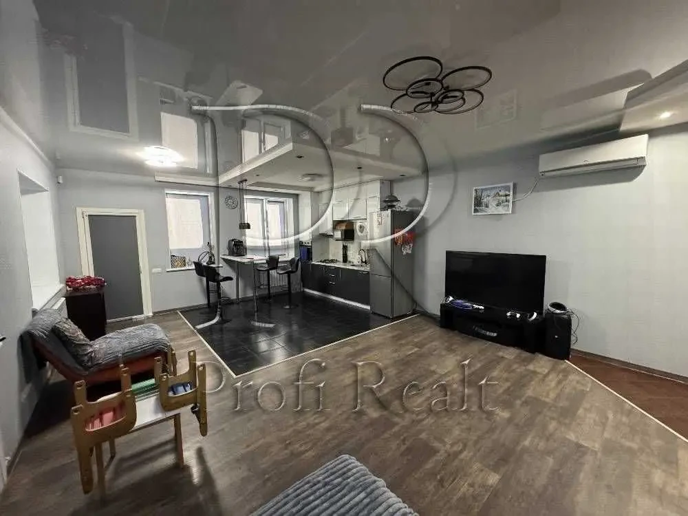 3-к будинок Броварський, Зазим`я, Зимня вулиця 6