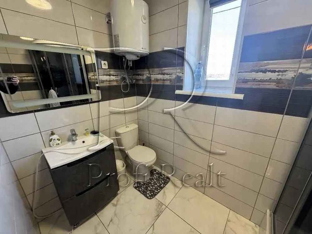 3-к будинок Броварський, Зазим`я, Зимня вулиця 7