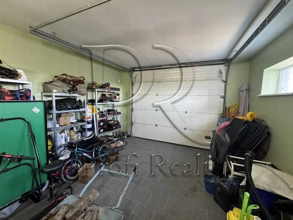 3-к будинок Броварський, Зазим`я, Зимня вулиця 12