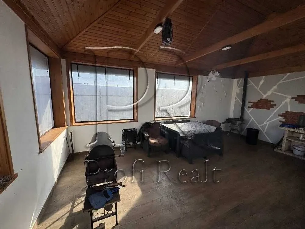 3-к будинок Броварський, Зазим`я, Зимня вулиця 16