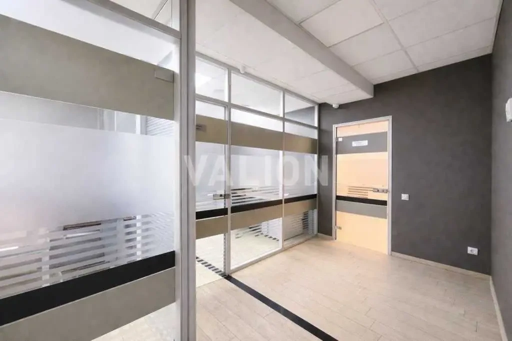 об’єкт сфери послуг Київ, Солом`янський, Іскрівська 3 3