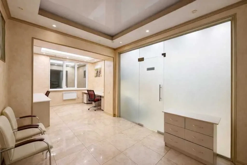 об’єкт сфери послуг Київ, Солом`янський, Іскрівська 3 10