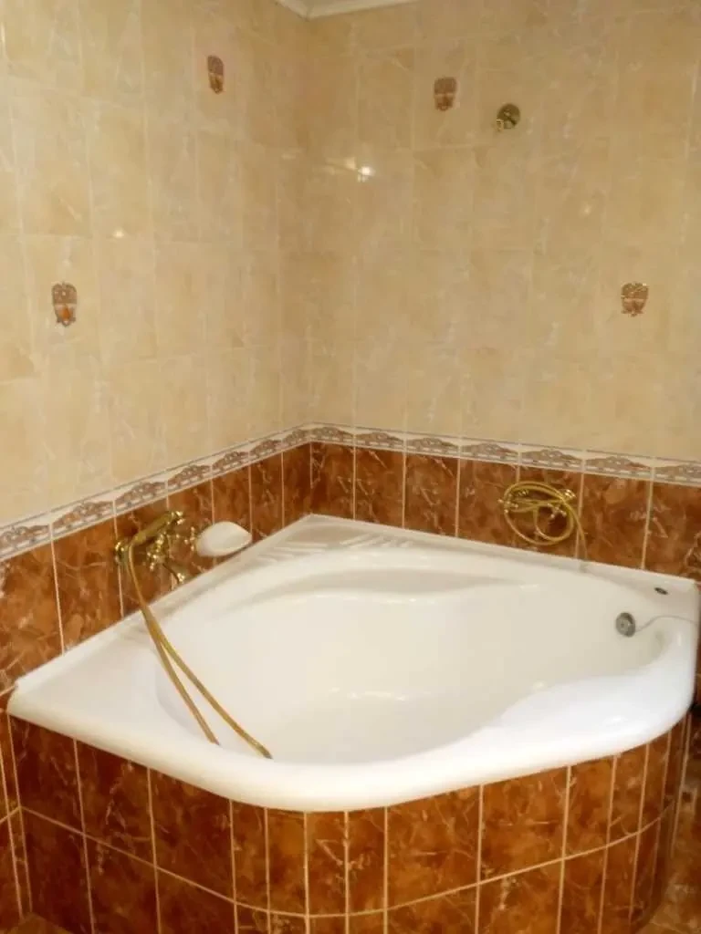 3-к котедж Київ, Дарницький, Центральна 9