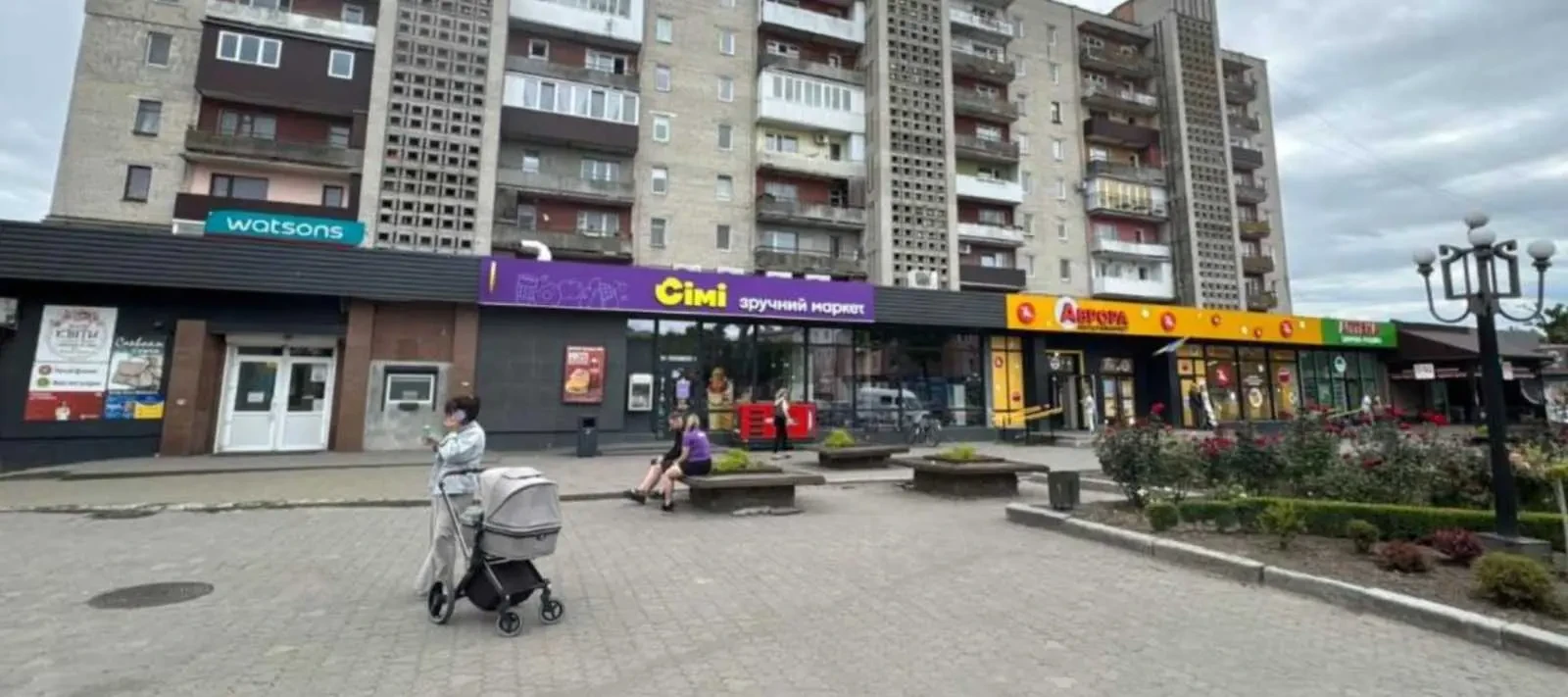 торгові площі Київ, Печерський, Печерська 1 3