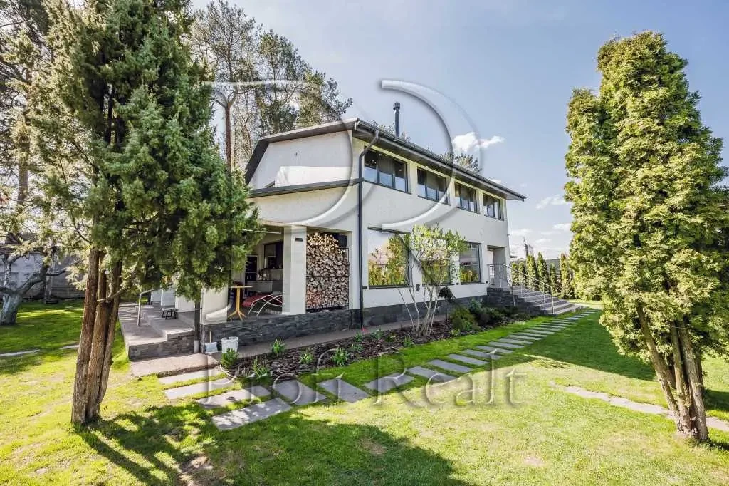 7-к будинок Обухівський, Підгірці, Озерна вулиця 3