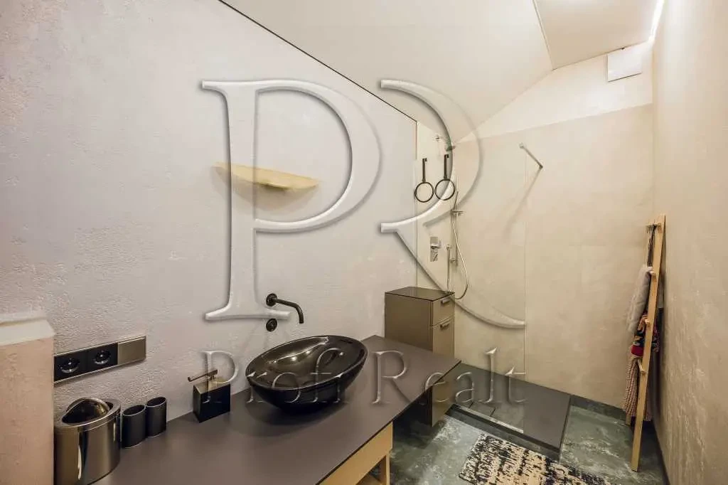 7-к будинок Обухівський, Підгірці, Озерна вулиця 15