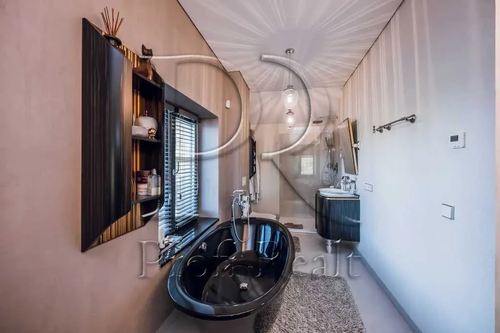 7-к будинок Обухівський, Підгірці, Озерна вулиця 17