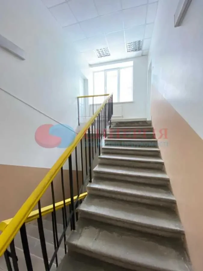 торгові площі Київ, Оболонський, Героїв Сталінграду 65 2