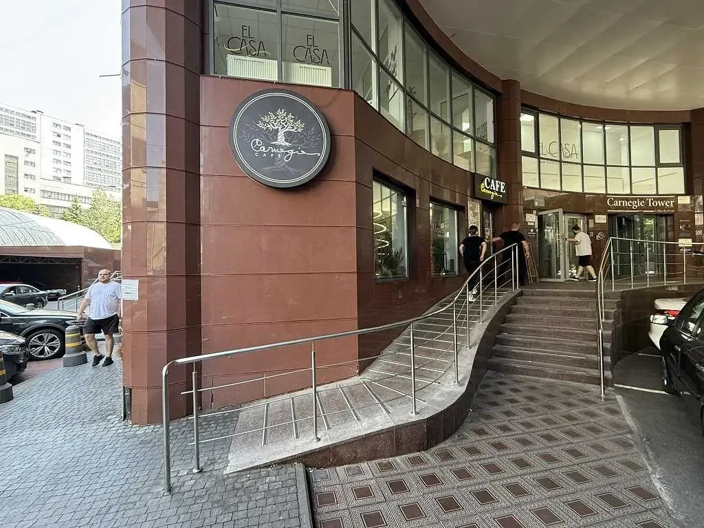 торгові площі Київ, Печерський, Кловський 7А 3