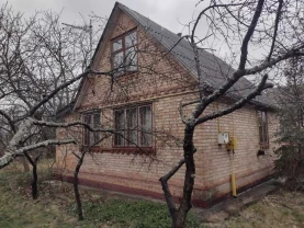 3-к дача Бучанський, Пороскотень, Бузкова