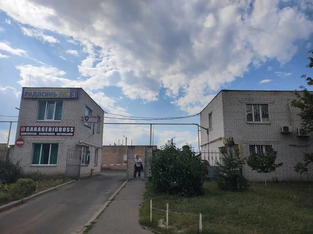 окремий гараж Київ, Деснянський, Радунська 3