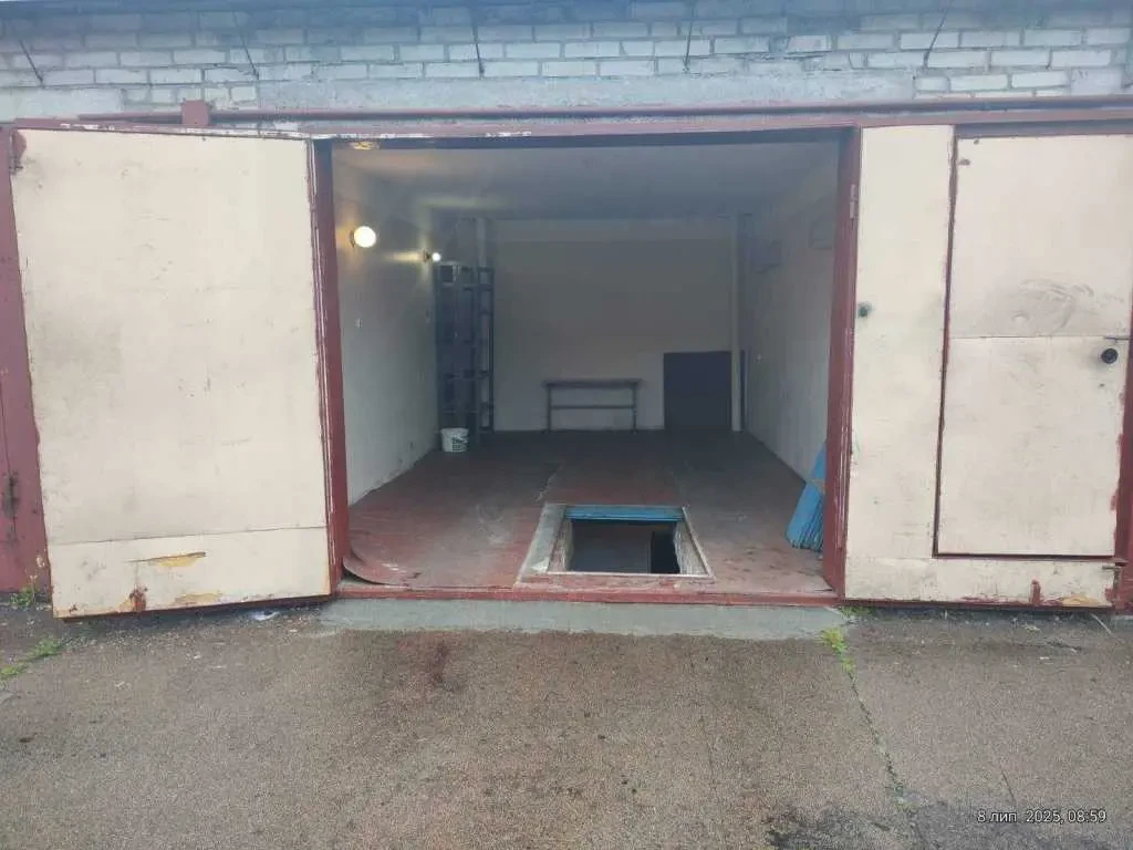 окремий гараж Київ, Деснянський, Радунська 3 2