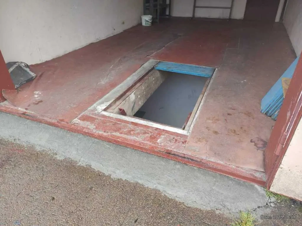 окремий гараж Київ, Деснянський, Радунська 3 4