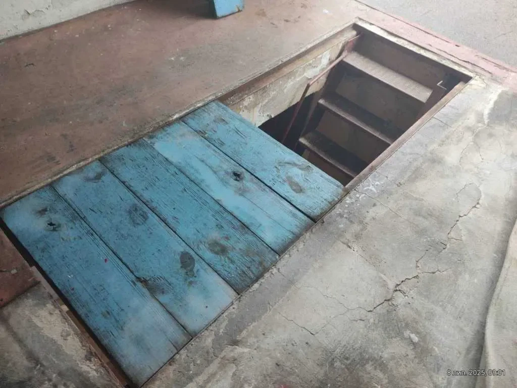 окремий гараж Київ, Деснянський, Радунська 3 5