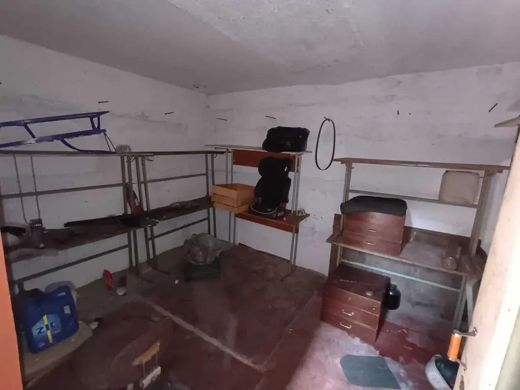 окремий гараж Київ, Деснянський, Радунська 3 20