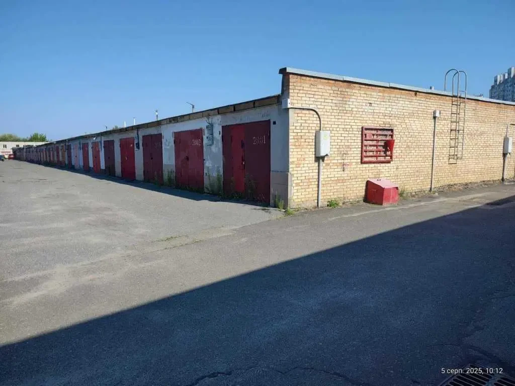 окремий гараж Київ, Деснянський, Радунська 3