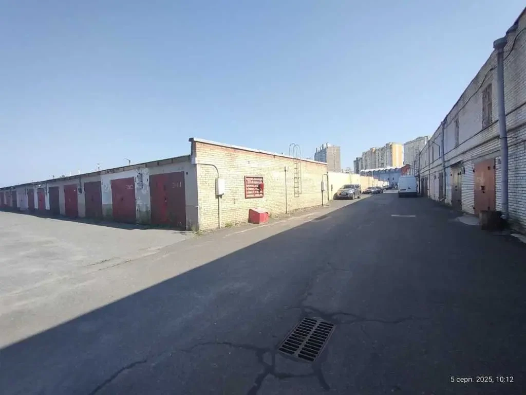 окремий гараж Київ, Деснянський, Радунська 3 3