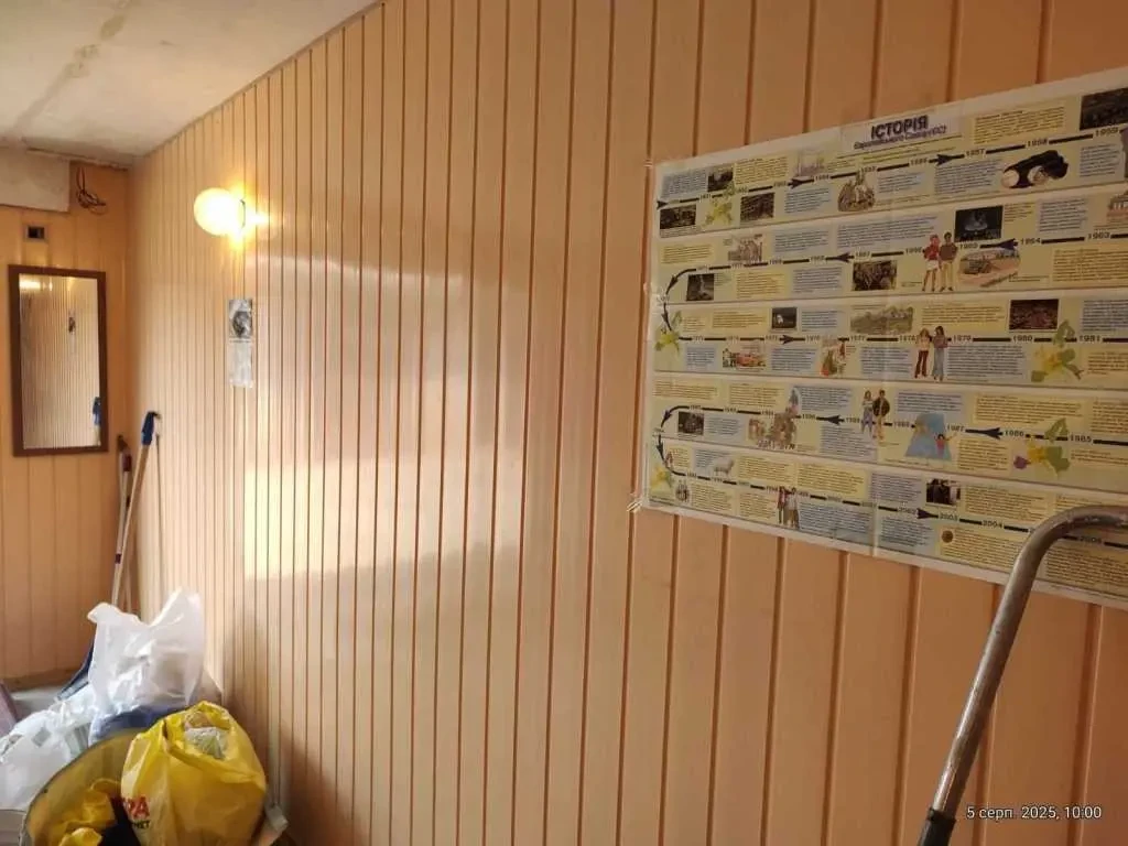 окремий гараж Київ, Деснянський, Радунська 3 8