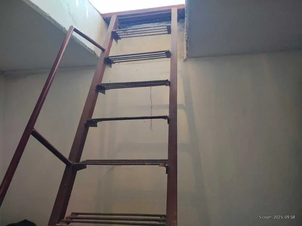 окремий гараж Київ, Деснянський, Радунська 3 11