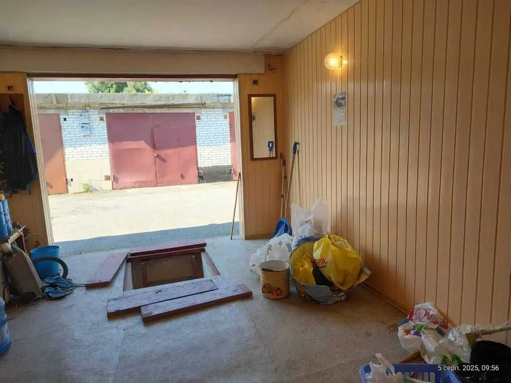 окремий гараж Київ, Деснянський, Радунська 3 16