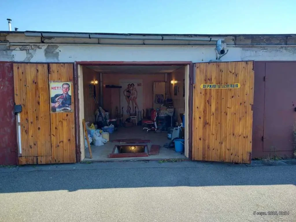 окремий гараж Київ, Деснянський, Радунська 3 21