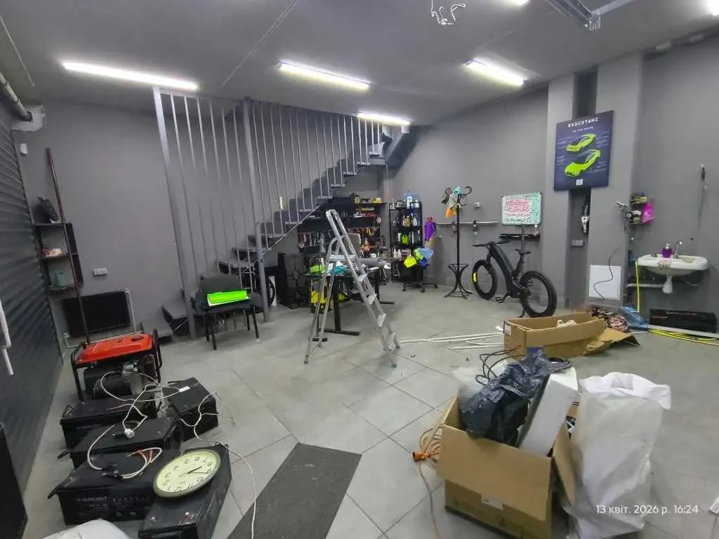 окремий гараж Київ, Деснянський, Крайня 13 8