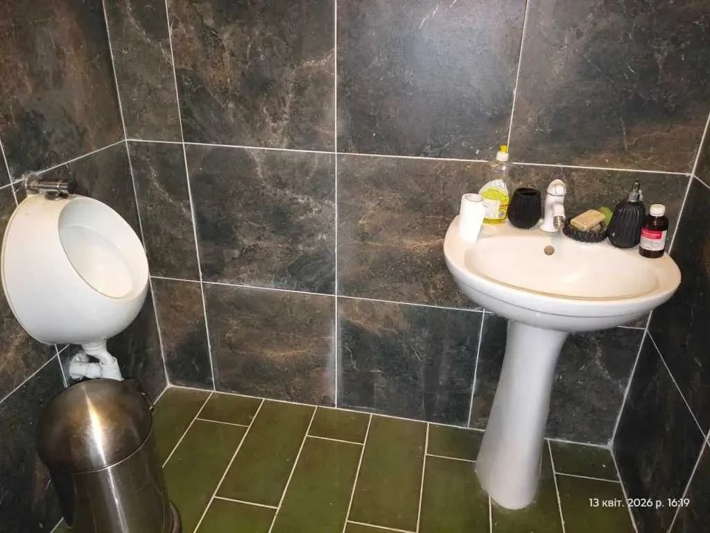 окремий гараж Київ, Деснянський, Крайня 13 12