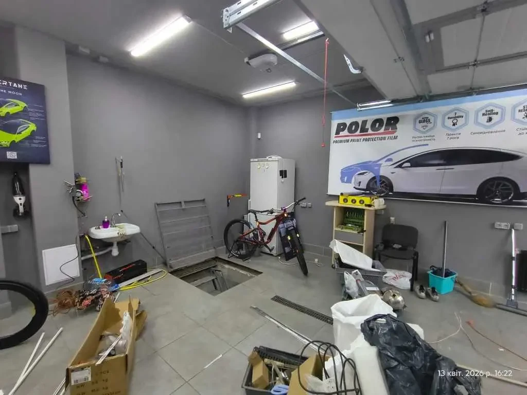 окремий гараж Київ, Деснянський, Крайня 13 15