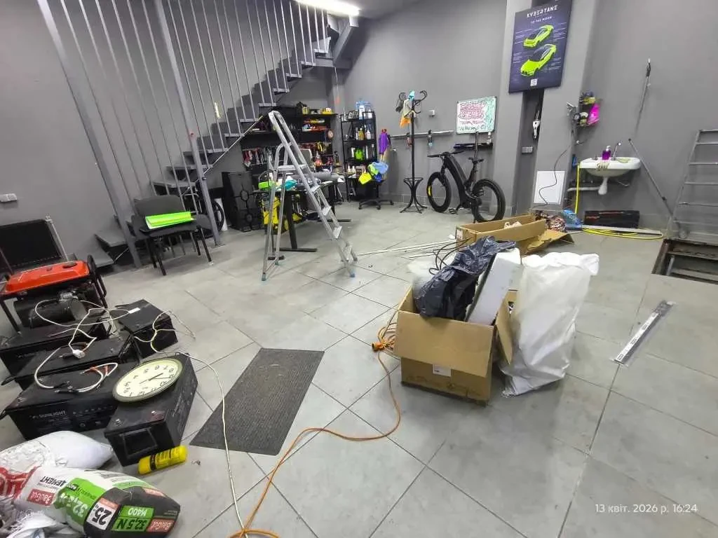 окремий гараж Київ, Деснянський, Крайня 13 21