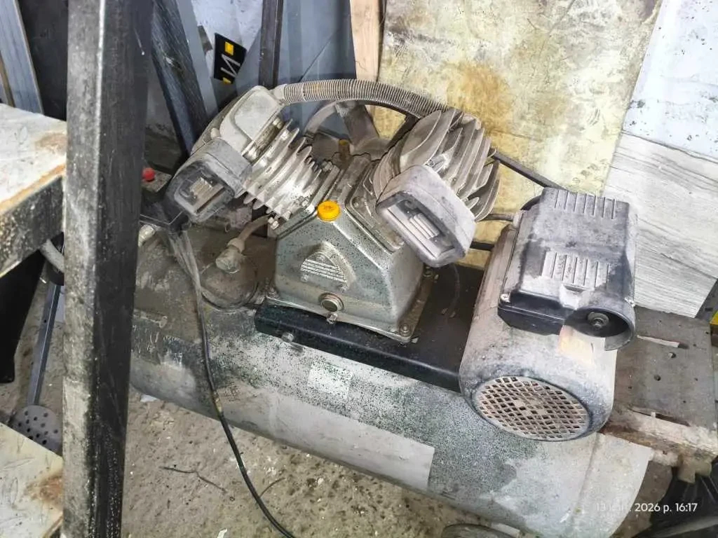 окремий гараж Київ, Деснянський, Крайня 13 23