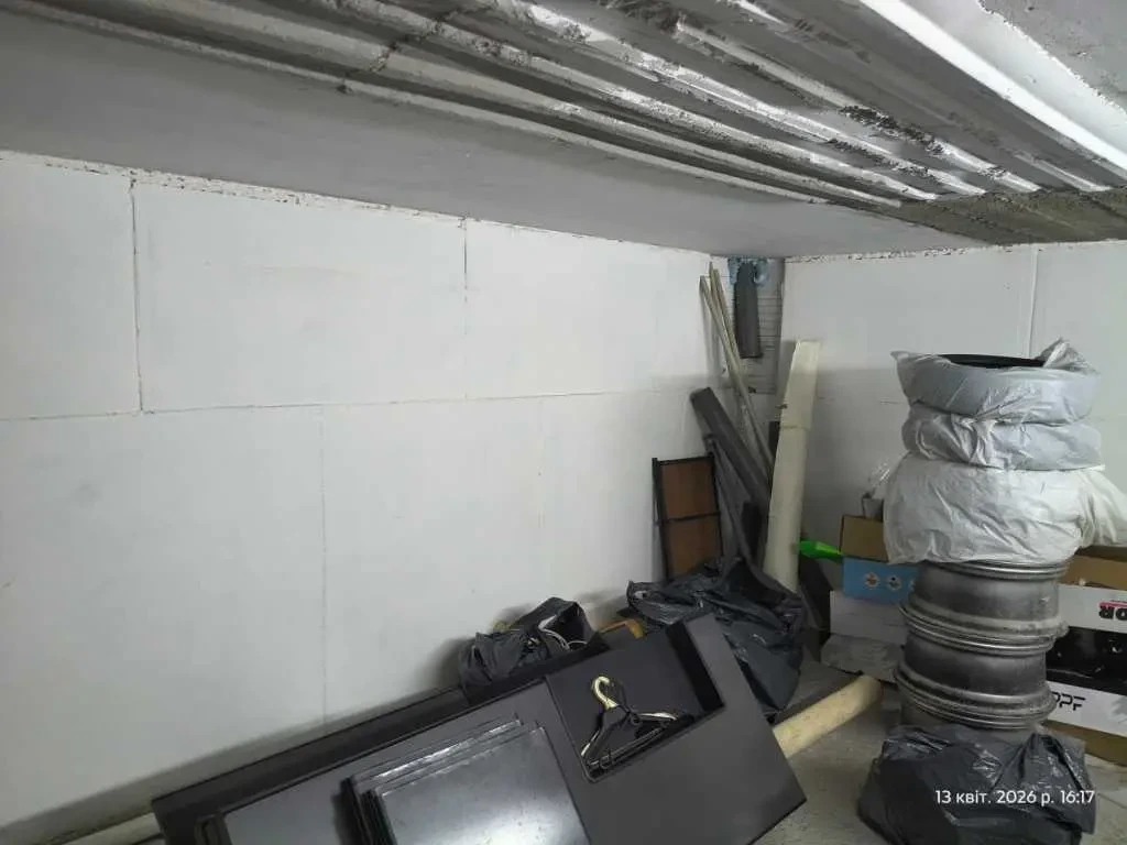 окремий гараж Київ, Деснянський, Крайня 13 24