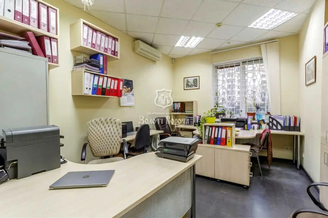 об’єкт сфери послуг Київ, Шевченківський, Дмитрівська 69 3