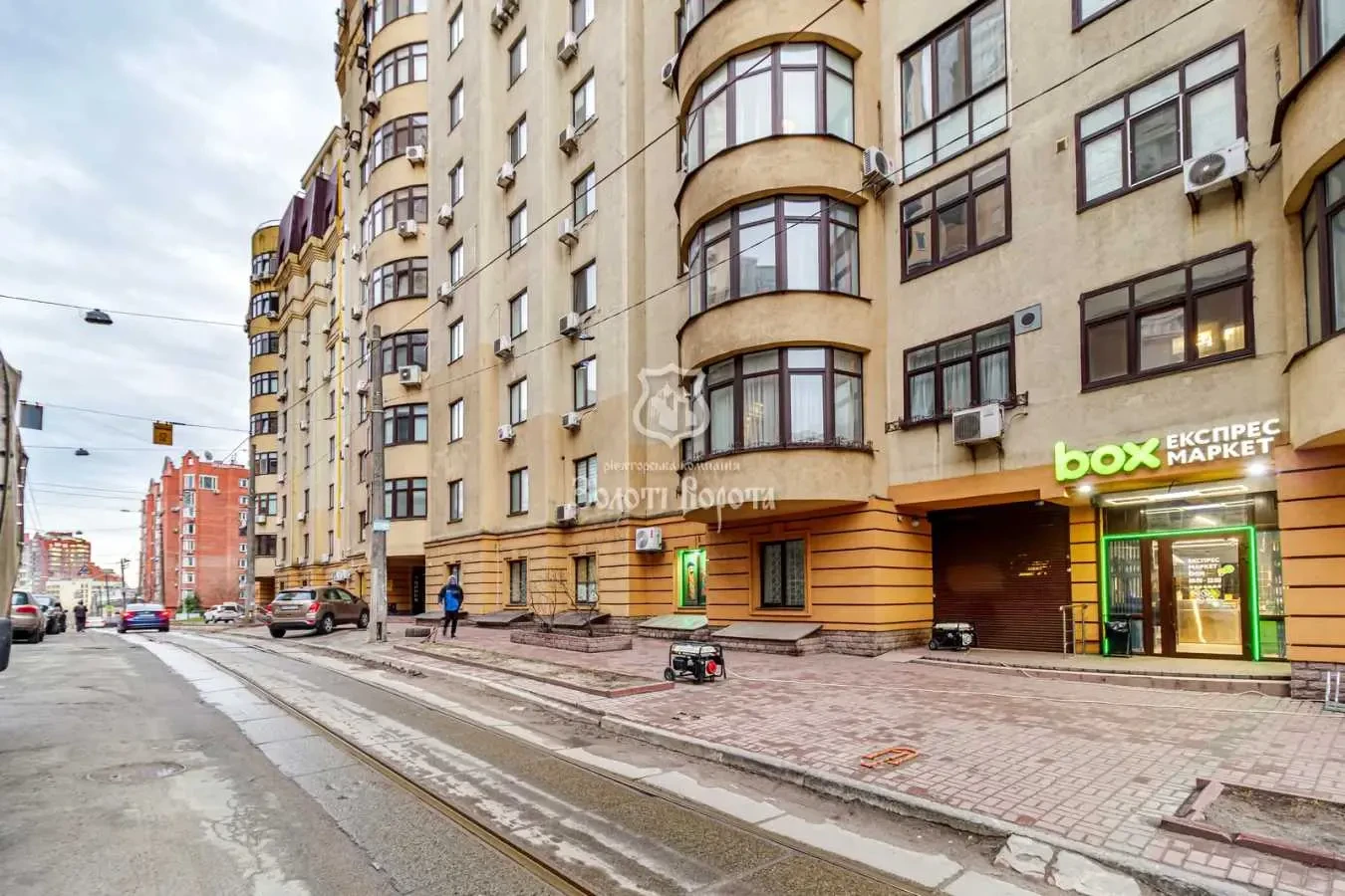 об’єкт сфери послуг Київ, Шевченківський, Дмитрівська 69 19